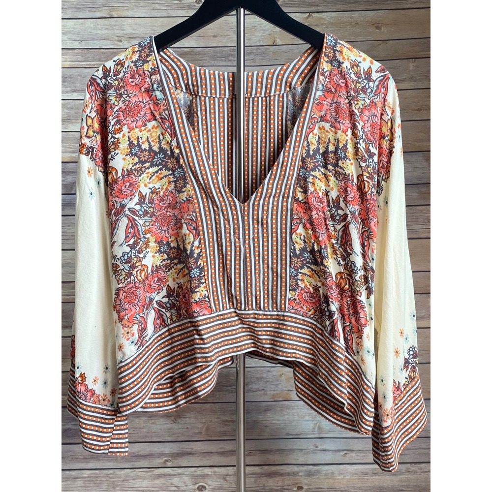 Free People Women Small Floral V-Neck Cropped Lightweight  Kimono Sleeve Top